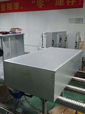 1220*620*350 mm Arbeitsfläche Größe LAMINARER FLOW WORKSTATION Galvanisierter Stahlrahmen